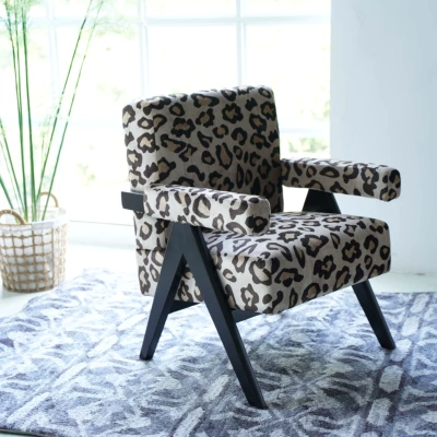 Cow Print Accent Chair  Tufted - Commercial Fabric Printing 评论和价格